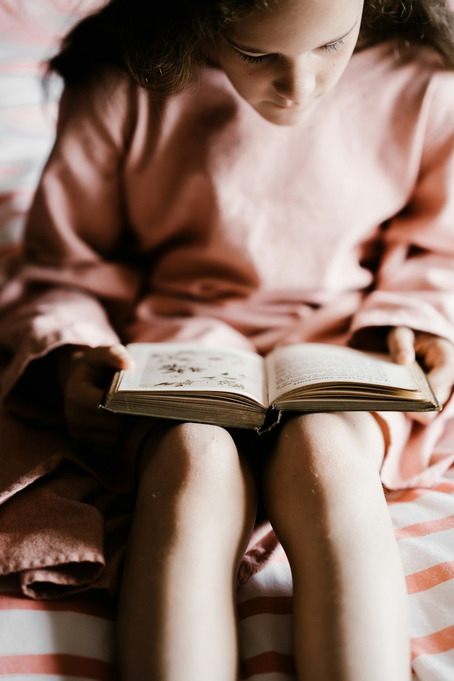 Finding Beauty and Solace in Modern Shayari